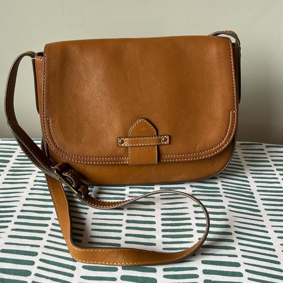 FRYE OLIVIA LEATHER CROSSBODY BAG IN TAN - Picture 2 of 9
